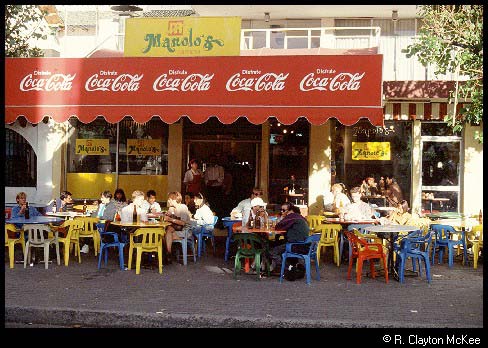 Manolo's Cafe, Avenida Rio Amazonas