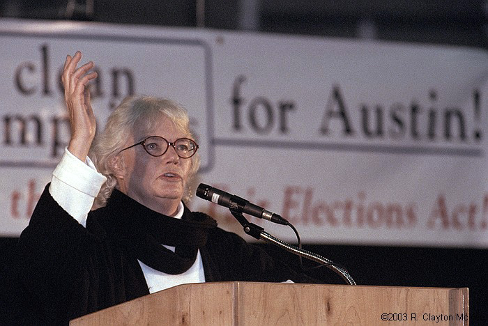 Author, commentator, and activist  Molly Ivins speaks to a capacity crowd of 5500 at the Democracy Rising rally at the Tony Burger Center, Austin, Texas
